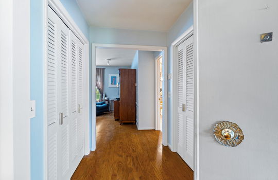 13-web-or-mls-4913 S Arvilla Dr Int-3