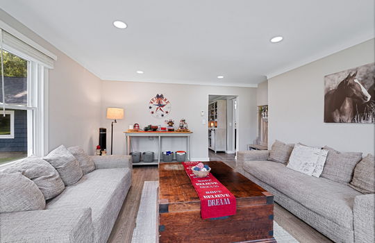 14-web-or-mls-1811 Center Dr Int-3