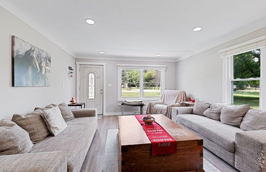 15-web-or-mls-1811 Center Dr Int-4