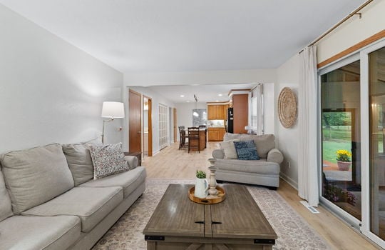 18-web-or-mls-9099 Summerfield Road Int-9