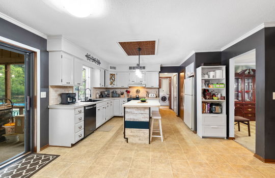 19-web-or-mls-3867 Timber Creek St Int-10
