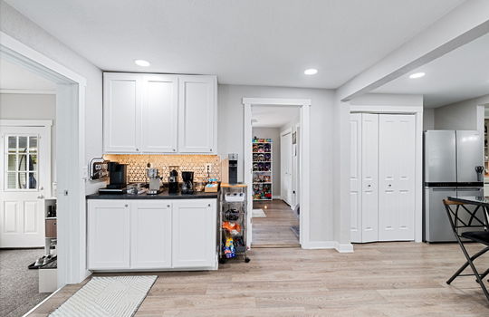 21-web-or-mls-1811 Center Dr Int-10