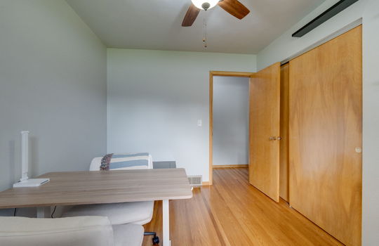 21-web-or-mls-5946 E Heights Dr Int-12