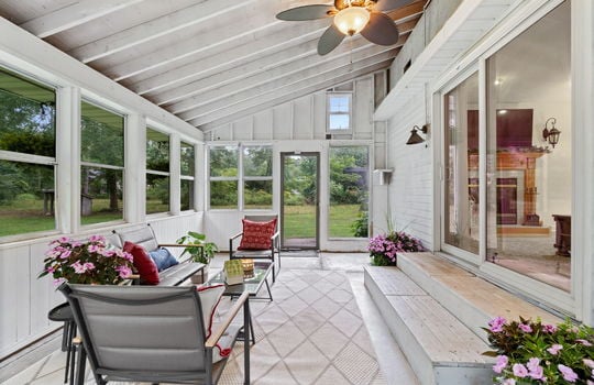 21-web-or-mls-9099 Summerfield Road Int-12