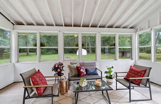 22-web-or-mls-9099 Summerfield Road Int-13