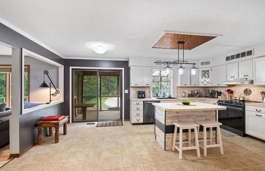 23-web-or-mls-3867 Timber Creek St Int-14