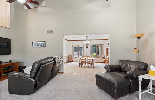 24-web-or-mls-5355 Teal Rd Int-4