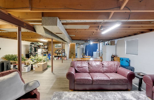 27-web-or-mls-5946 E Heights Dr Int-18