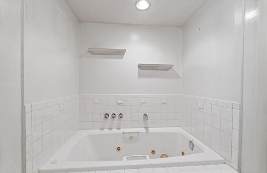 28-web-or-mls-4913 S Arvilla Dr Int-18