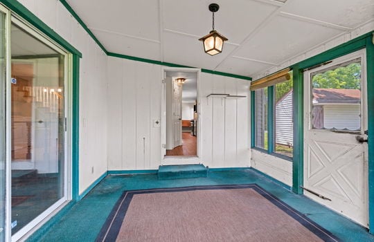 28-web-or-mls-7200 Memorial Hwy Int-10