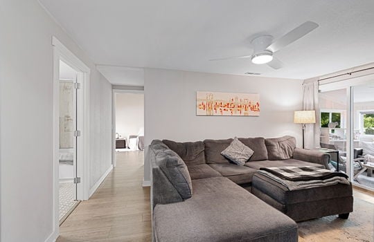 29-web-or-mls-1811 Center Dr Int-18