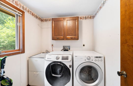 29-web-or-mls-3867 Timber Creek St Int-20