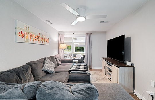 30-web-or-mls-1811 Center Dr Int-19
