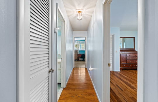 30-web-or-mls-4913 S Arvilla Dr Int-20