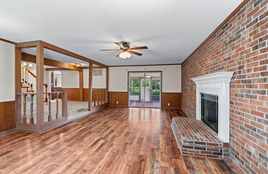 31-web-or-mls-7200 Memorial Hwy Int-13