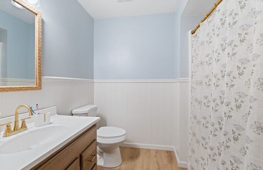 32-web-or-mls-9099 Summerfield Road Int-23