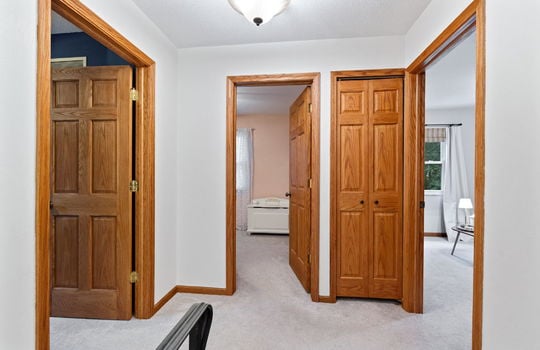33-web-or-mls-9099 Summerfield Road Int-24