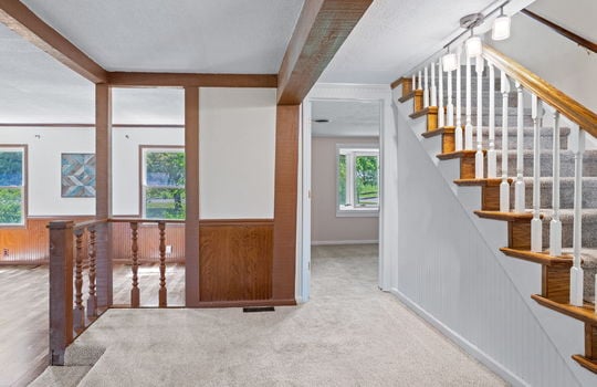 35-web-or-mls-7200 Memorial Hwy Int-16