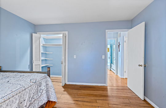 36-web-or-mls-4913 S Arvilla Dr Int-26
