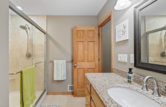 42-web-or-mls-5355 Teal Rd Int-22