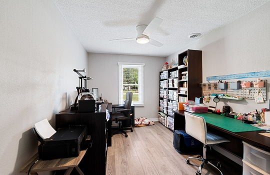 43-web-or-mls-1811 Center Dr Int-32