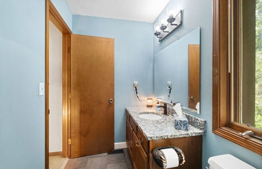44-web-or-mls-3867 Timber Creek St Int-35