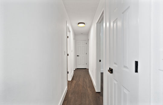 5093 Smith Rd Int-12