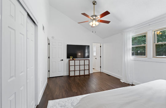 5093 Smith Rd Int-14