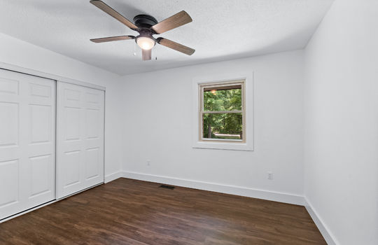 5093 Smith Rd Int-21