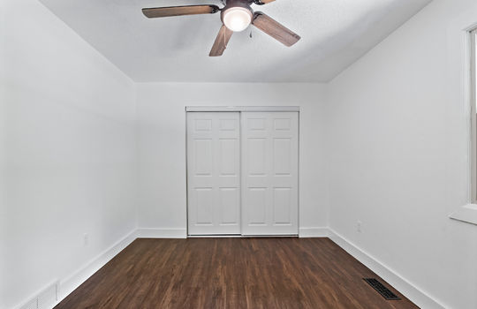 5093 Smith Rd Int-22