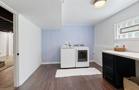 5093 Smith Rd Int-28
