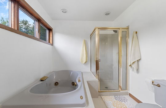51-web-or-mls-5355 Teal Rd Int-31