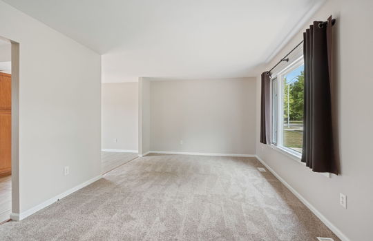 10-web-or-mls-625 John Rolfe Dr Int-2