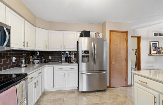 1168 Brandywine St Int-12