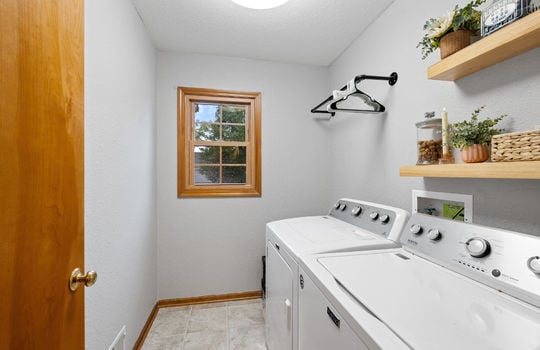 1168 Brandywine St Int-17