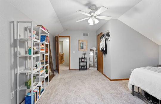 1168 Brandywine St Int-23
