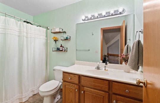 1168 Brandywine St Int-25