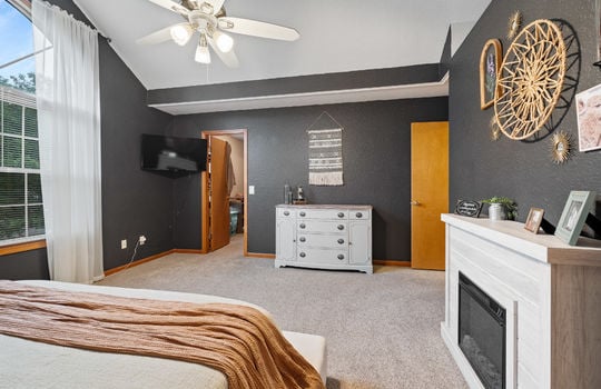 1168 Brandywine St Int-30