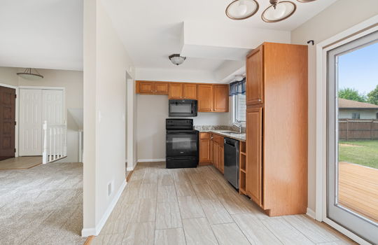 13-web-or-mls-625 John Rolfe Dr Int-5