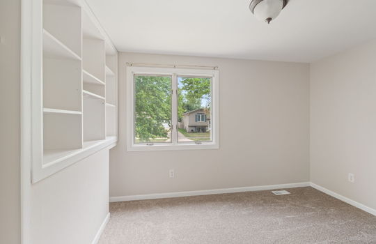 20-web-or-mls-625 John Rolfe Dr Int-12