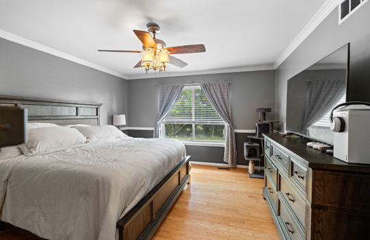 20-web-or-mls-9116 Susan Cir Int-13