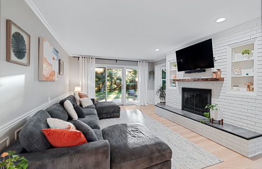 21-web-or-mls-4843 Skelly Rd Int-12
