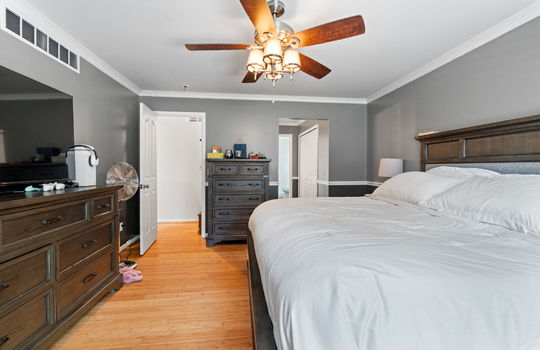 21-web-or-mls-9116 Susan Cir Int-14
