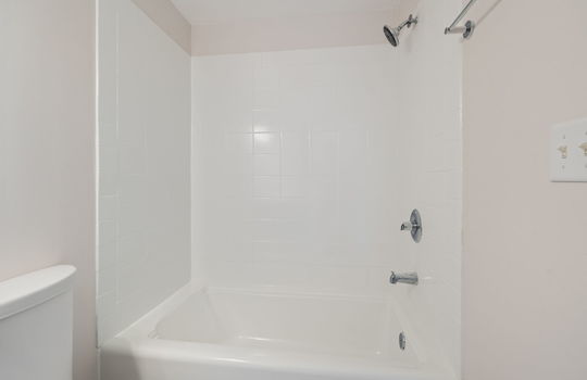 25-web-or-mls-625 John Rolfe Dr Int-17