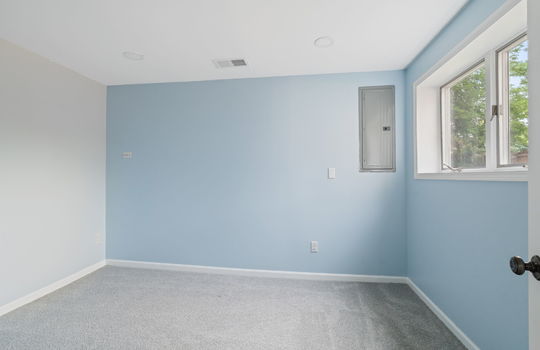 32-web-or-mls-625 John Rolfe Dr Int-24