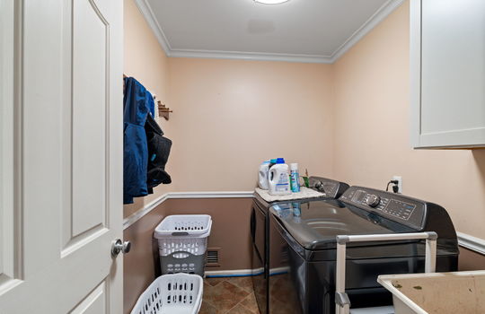 34-web-or-mls-9116 Susan Cir Int-27