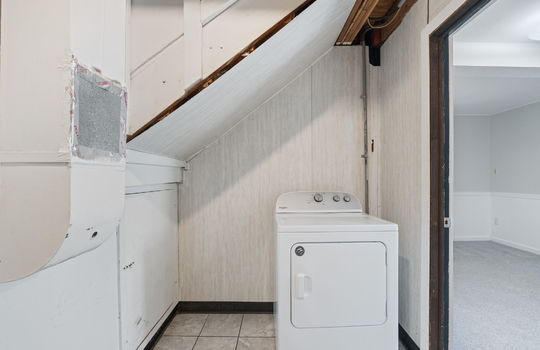 35-web-or-mls-625 John Rolfe Dr Int-27