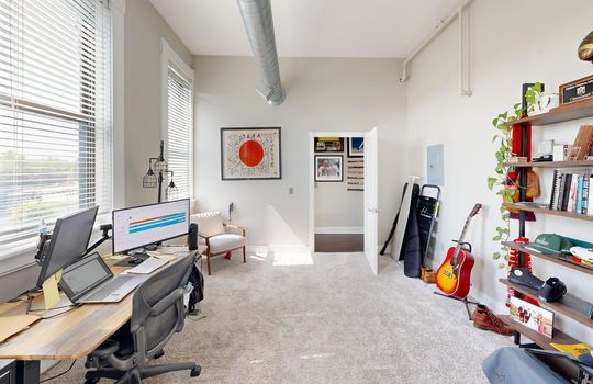 48-S-St-Clair-St-Office 1