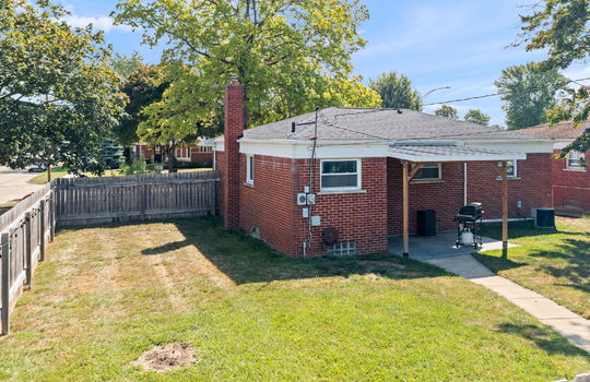 5-web-or-mls-2320 Sherwood St Ext-5