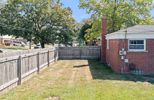 6-web-or-mls-2320 Sherwood St Ext-6